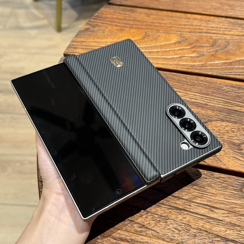 Samsung W25 プレーンレザー折りたたみ携帯電話ケース、中央軸 ZFOLD4、カーボンファイバーレザーテクスチャ Zfold7 に適しています。|undefined