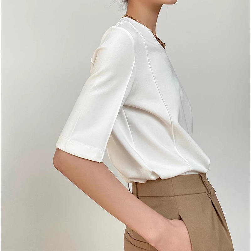 Spot manufacturers wholesale White T-shirt women's sleeve cool black short sleeve design round neck five sleeve top