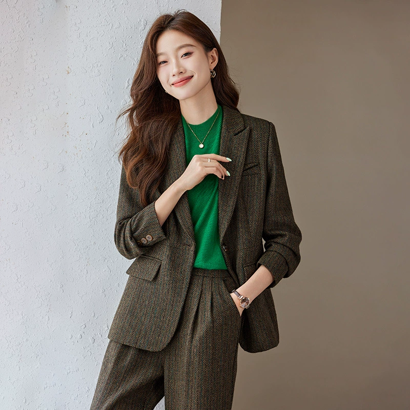 Кофе пиджак женский весна и осень 2024 новый взрывной повседневный темперамент высокого уровня женский костюм топ осень