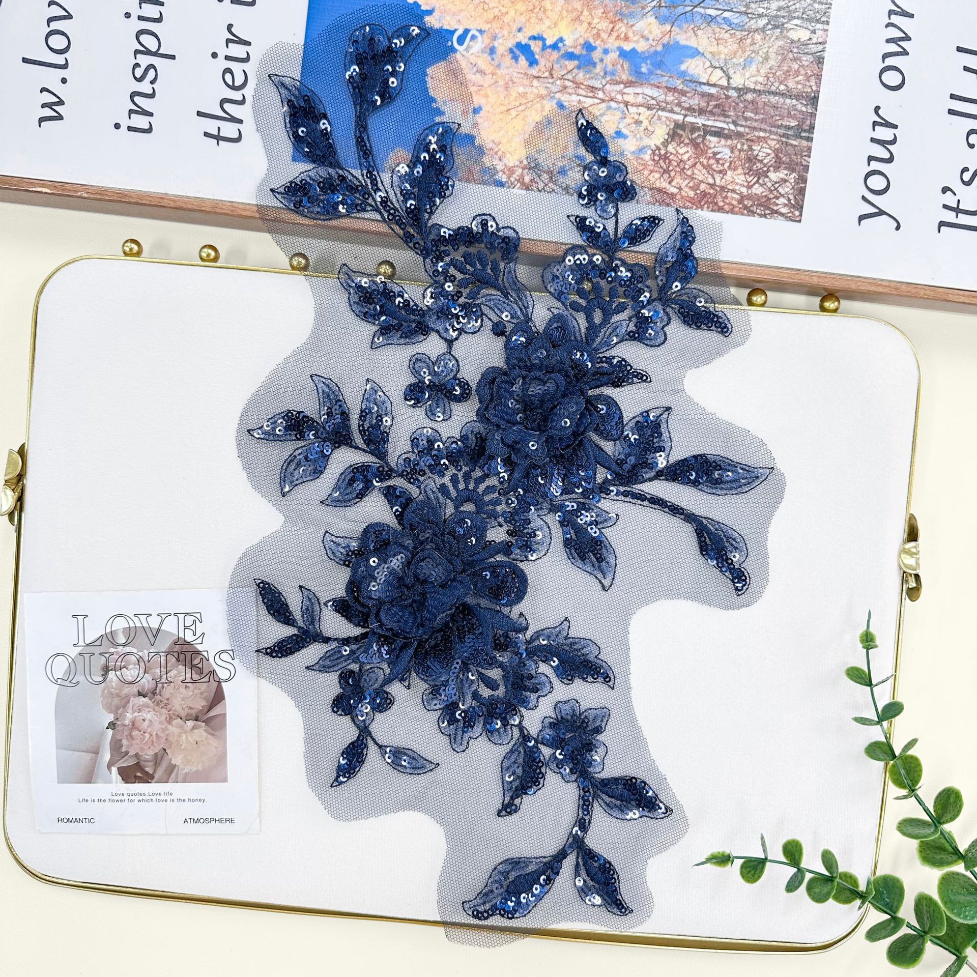 Sequinilla negra bordada tridimensional tela de encaje pegatinas flores patrón de hojas DIY accesorios de ropa parches pegatinas al por mayor