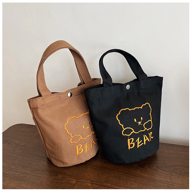Personalized ladies' bucket bag, versatile and cute canvas bear wholesale, simple Japanese style new handbag undefined