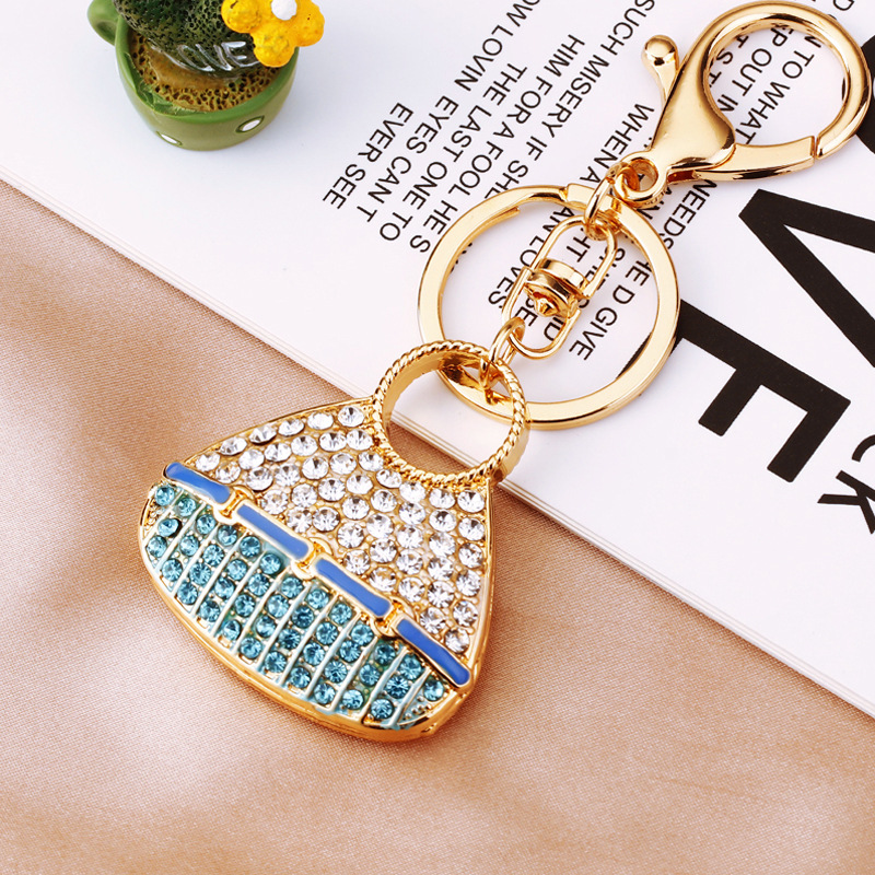 Elegant Korean Style Bag Metal Inlay Rhinestones Women's Bag Pendant Keychain display picture 2