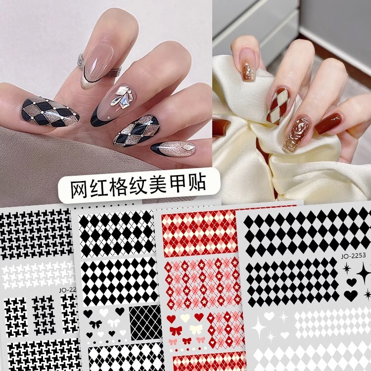 Plaid nail stickers rhombus black white autumn and winter woolen houndstooth nail decoration small pattern popular online Plaid nail stickers rhombus black white autumn and winter woolen houndstooth nail decoration small pattern popular online
