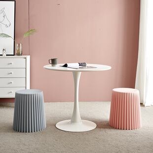 Nordic Creative Plastic Stool for Home Use, Thickened Living Room Plastic Small Stool, Solid Rubber Round Stool, Simple Makeup Dressing Stool