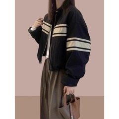 綿入りの短いコートの女性のストライプの機関車は韓国版の女性のコートを襟ます。