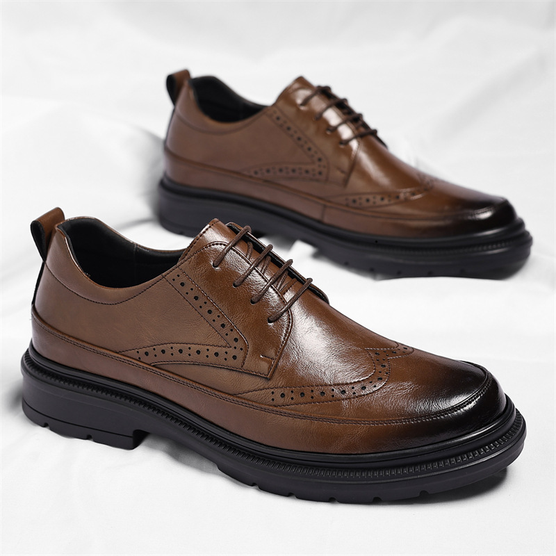 Men's Vintage Leather Shoes Hand-grain Texture Brogue Formal Dress Shoes_vogvips.com