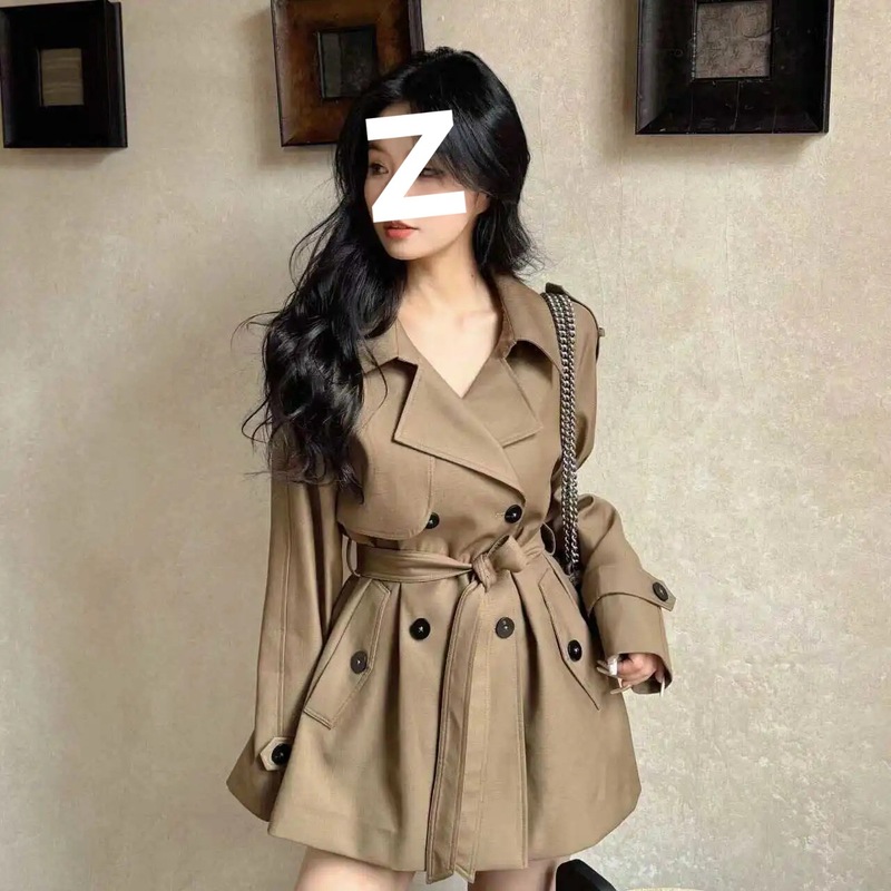 2025巨美小个子伦敦往事重工设计感秋季英伦风双排扣短款驼色风衣|undefined