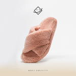 ëë������ЬŮ���ھӼ��÷������׾����߼��б�ů�������Ь����