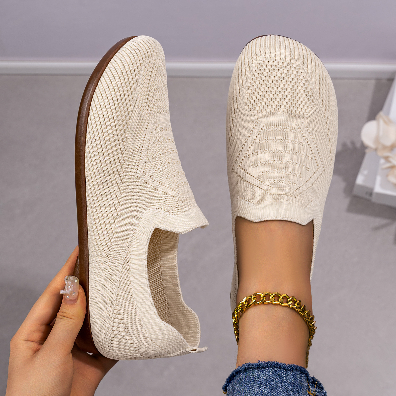 Zapatos de mujer TEMU zapatos de mujer transfronterizos grandes zapatos planos ligeros transpirables zapatos de tela de vuelo cómodos zapatos casuales poco profundos image 4
