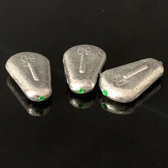 帶塑心防滑扁中空鉛墜漁具批發扁雞心釣魚鉛墜漁具配件中通鉛墜