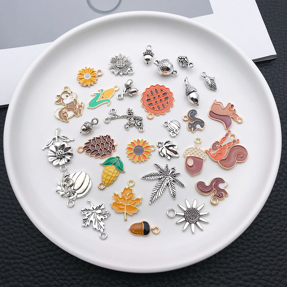 跨境感恩节南瓜枫叶松鼠玉米松果饰品配件钥匙扣耳环项链diy吊坠详情9