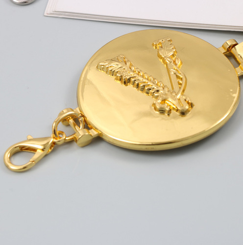 New European and American-style fashion circle gold-colored oversized V-shaped waist chain—stylish, adjustable, and perfect for pairing with dresses; a cool, personalized belt for women.