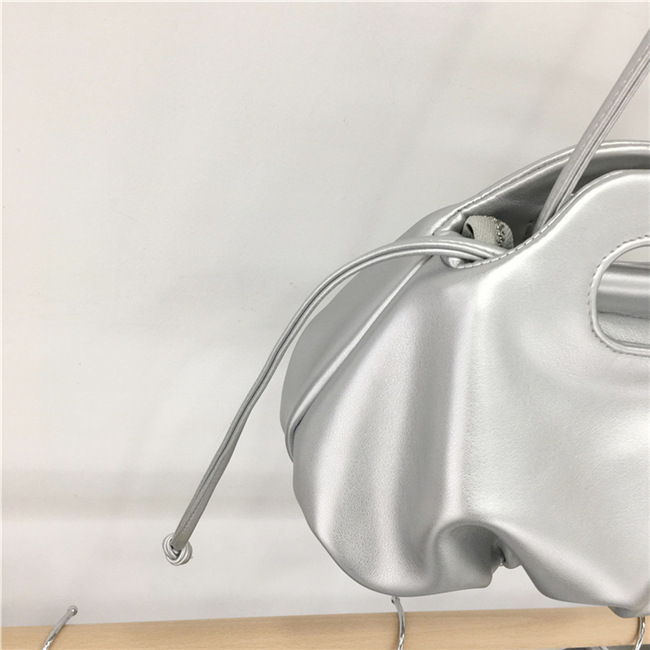 Women's Mini Pu Leather Solid Color Classic Style Cloud Shape Zipper Shoulder Bag display picture 8