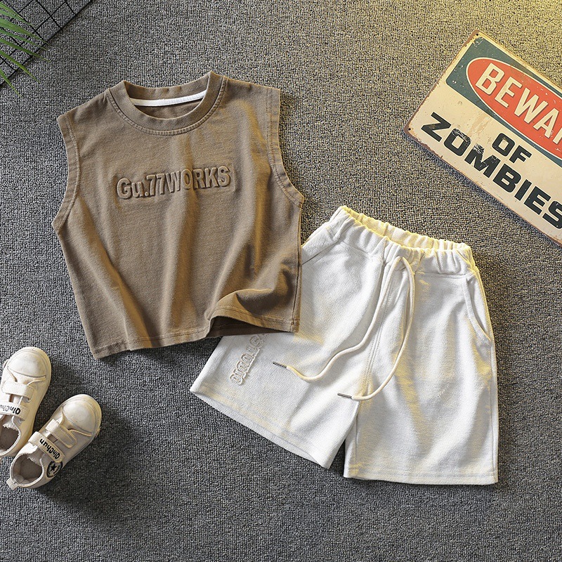 5716 traje de verano para niños 2024 verano nuevo chaleco de moda para niños bebé estilo occidental frita traje de dos piezas de la calle