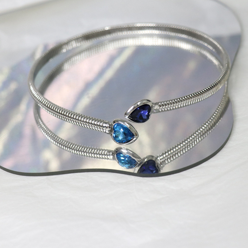 Fashion Heart Shape Stainless Steel Rhinestone Choker 1 Piece