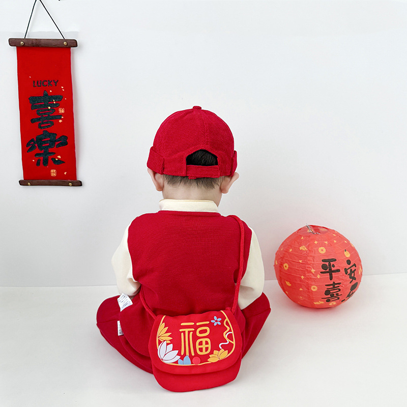 Bolsas de Año Nuevo de estilo nacional para niños y niñas, bolsas de cambio de bebé rojas lindas, bolsas de cambio de bebé 2025 nuevas bolsas de niños Fu