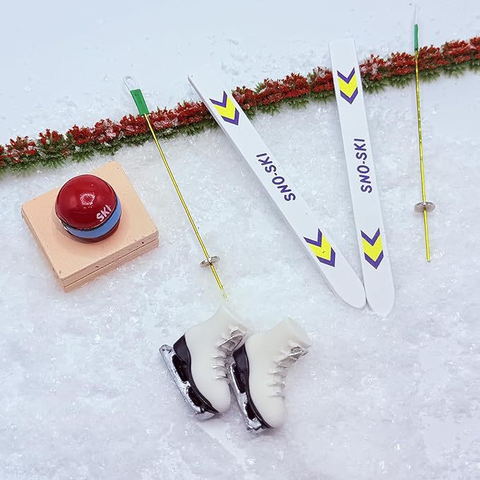 Dollhouse Mini 1:1 Ice Skates Miniature Skiing Scene Sports Equipment Ice Skates Props Accessories Model