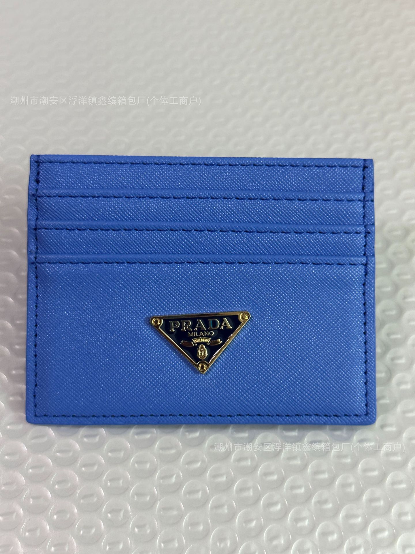 Paquete de tarjetas Juego de tarjetas 7 modelos de tarjeta P fabricante spot al por mayor marca de moda patrón de cruz estándar triangular gran marca cuero suave alto
