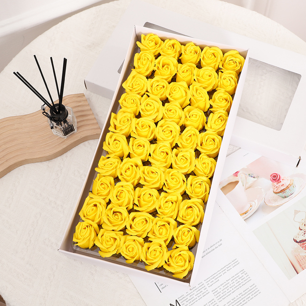 Nuevo 520 Día de San Valentín tres capas rosa flor eterna cabeza colorida jabón flor caja de regalo ramo flor tienda suministros al por mayor