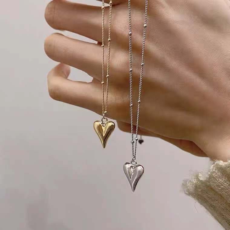 Fashion Heart-shape Alloy Necklace Wholesale display picture 3