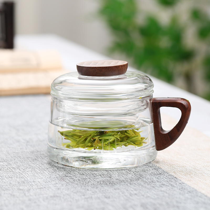 Taza de té gris ahumado de madera Taza de muelle de vidrio con alto contenido de borosilicato Taza de tres piezas de pequeña capacidad con separación de té con filtro