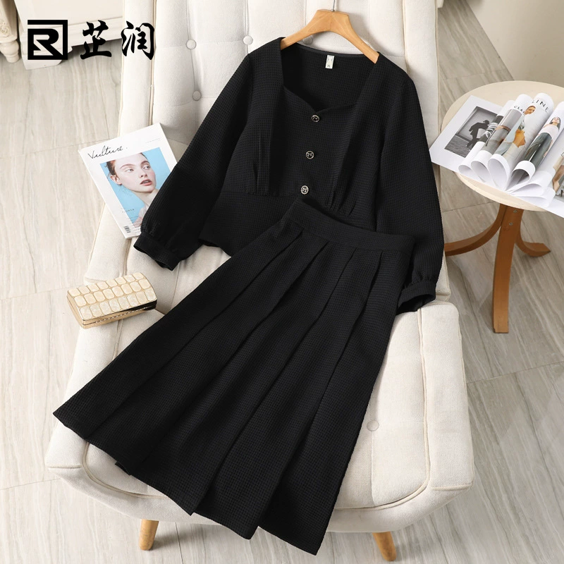 Women’s two‑piece set, Korean version, jacket and pleated skirt, customized processing, plus‑size