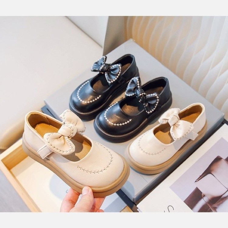 Zapatos de cuero de niñas primavera y otoño 2026 nuevos zapatos de niñas zapatos de arco suave zapatos princesa zapatos de espectáculo de niños