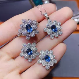 宝石手饰;宝石项饰;宝石耳饰