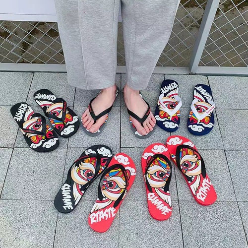 Men's Trendy Summer Slippers with Personality, Rubber, Simple and Non-Slip, Batch Wholesale