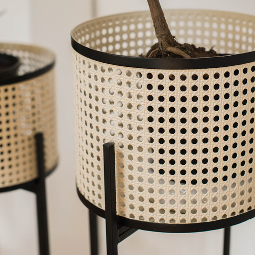 Modern light luxury minimalist Japanese-style living room balcony indoor wrought iron floor-standing plant pot stand imitation rattan flower rack