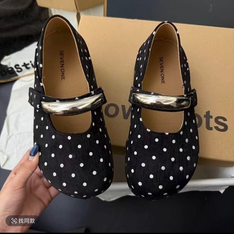 Korean-style polka dot platform Birkenstock shoes for women, 2026 autumn new collection, thick-soled, soft-soled, casual, versatile Mary Jane flats