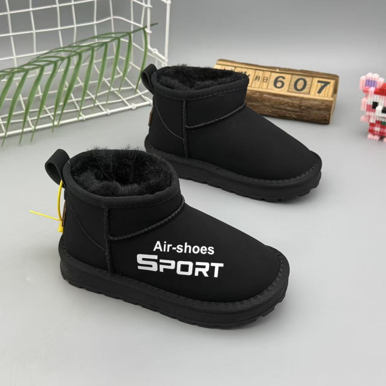 2025 New Winter Cotton Shoes for Boys and Girls, Thickeneded Snow Boots, Kidsren's Warm Baby Non-Slip Cotton Short Boots for Girls