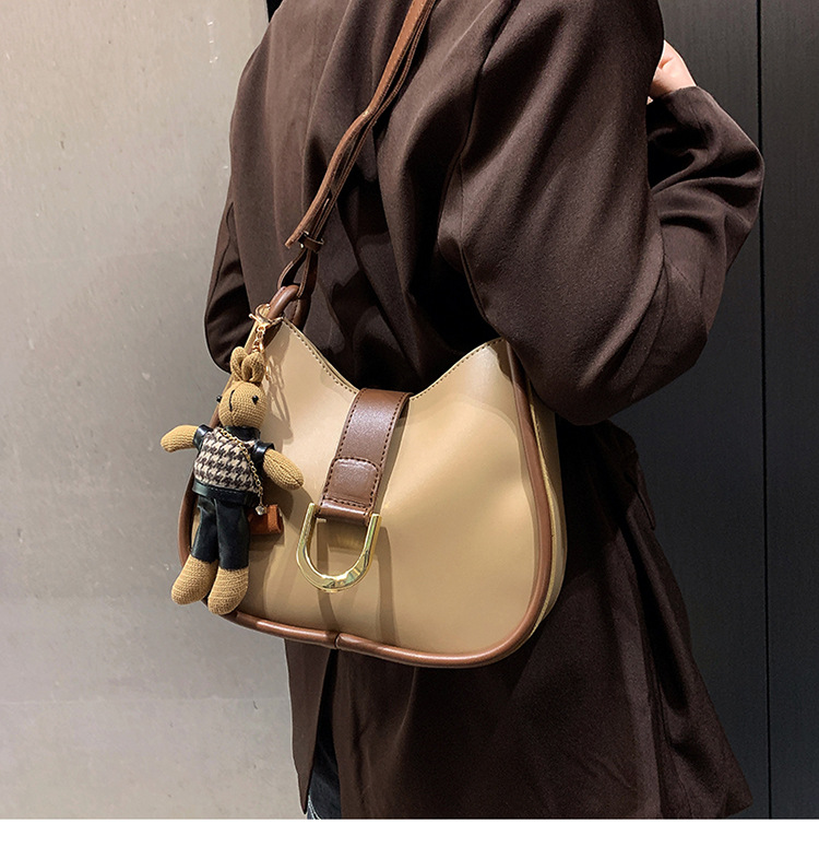 Fashion Messenger Bag Autumn And Winter Shoulder Armpit Bucket Bag display picture 3