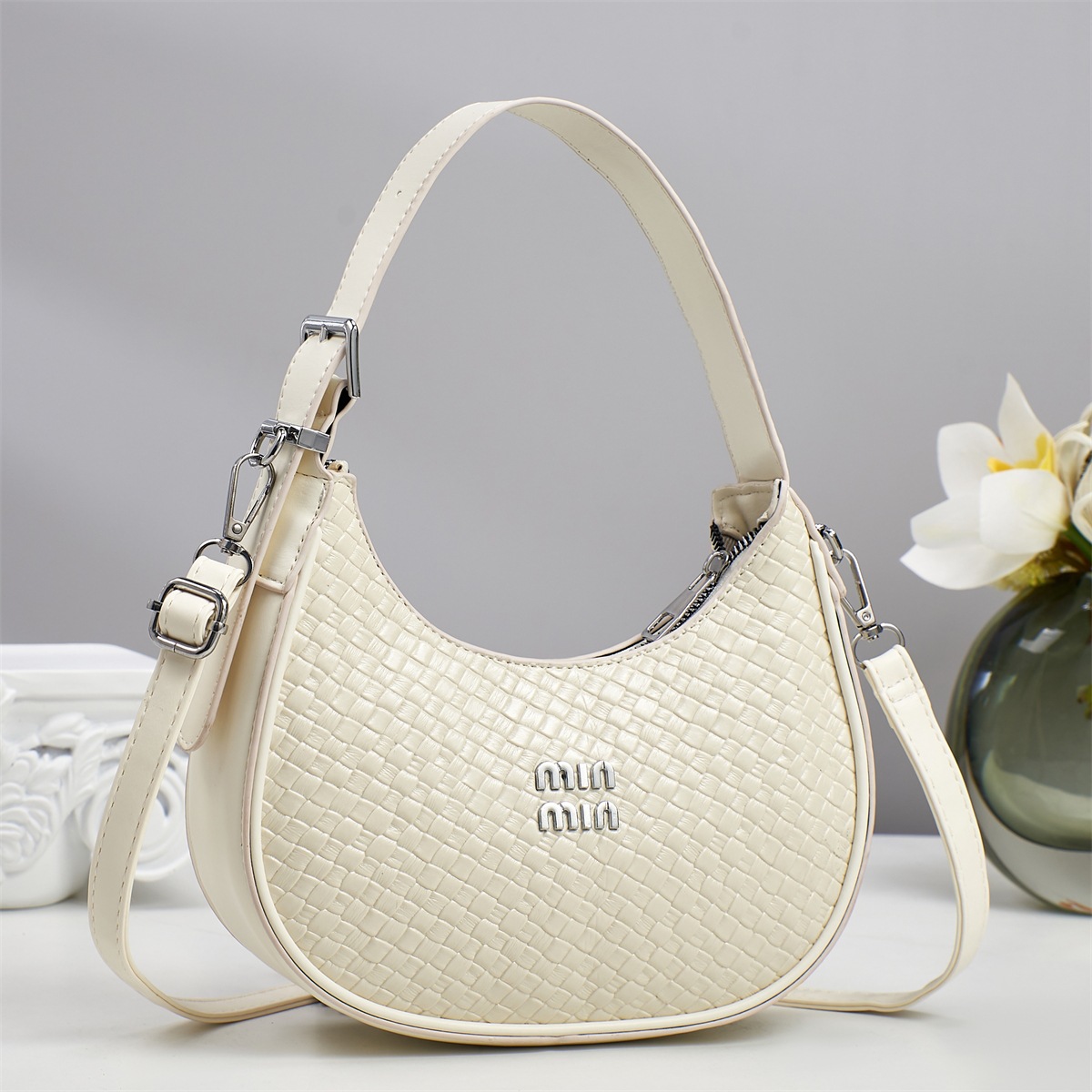 Nuevo bolso de viaje de trabajo 2025, bolso de mensajero de un solo hombro de lujo ligero