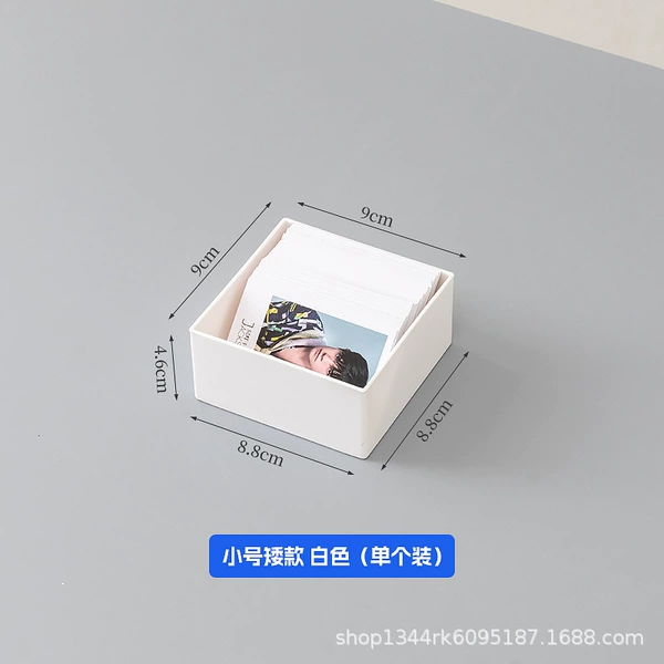 White short model [1 small size]
