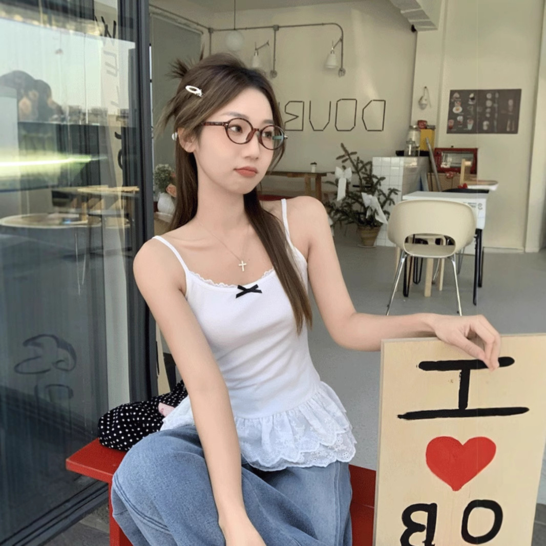 甜美蝴蝶结白色吊带背心女春季内搭修身显瘦蕾丝花边下摆美背上衣