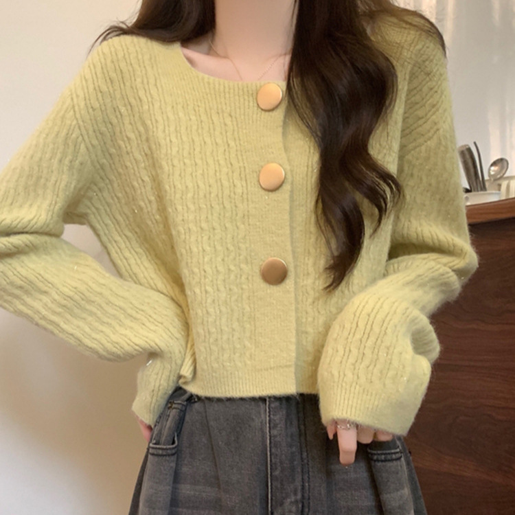 Avocado Green Small Fragrance Knitted Cardigan Women's Early Autumn 2025 New Short Sweater Jacket Base Lazy Top