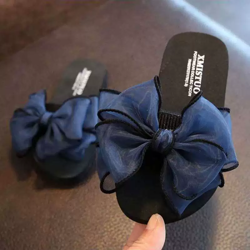 Милые тапочки с бантиком для девочек, летняя верхняя одежда, нескользящая семейная обувь на плоской подошве для маленькой принцессы, милая детская пляжная обувь, сандалии