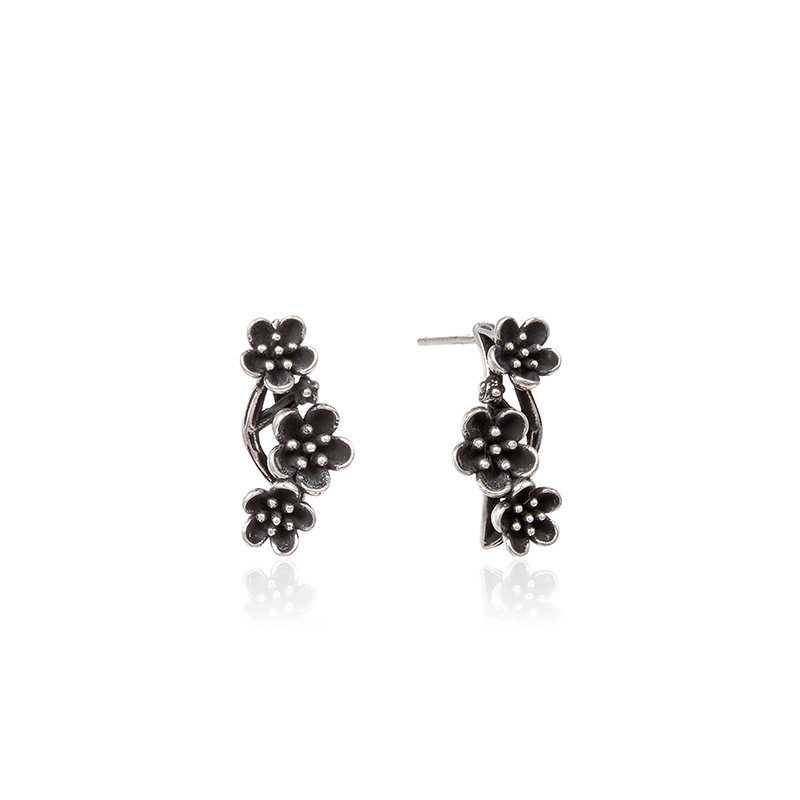 S925 plata tailandesa retro hacer viejos pendientes de flores artesanía joyas de orejas de plata esterlina creativa flores dulces pernos de orejas mayoristas