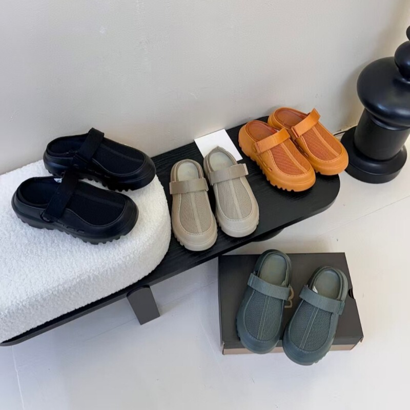 High goods 25 summer men's and women's new hook and loop thick bottom step excrement feeling baotou sandals and slippers wet water eva breathable mesh surface