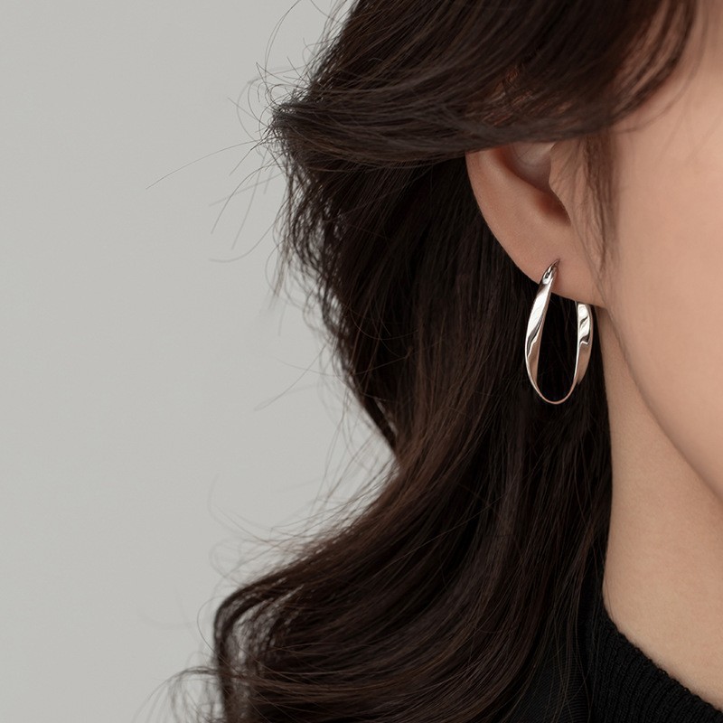 Fashionable elegant sophisticated geometric trend design earrings