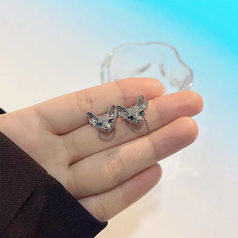 Dark Cat Ear Stud Earrings For Women Minimalist Unique Design_voghion.com