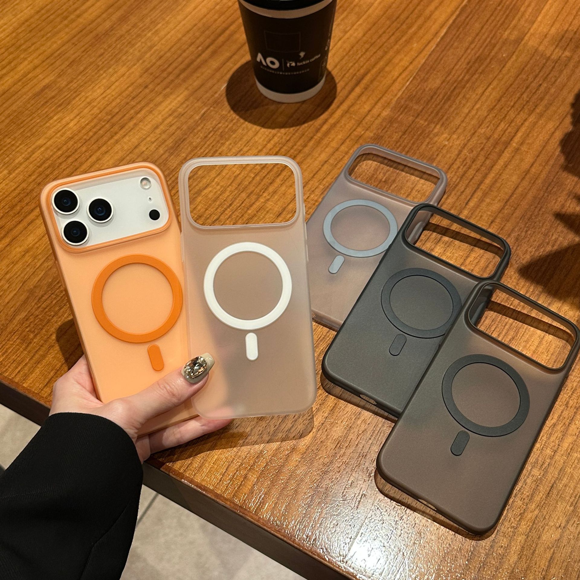 Geeignet für 17Pro Magnetic Matte Phone Case IPhone Air Einfache Schutzhülle 17 Pro Max Ultradünn_voghion.com