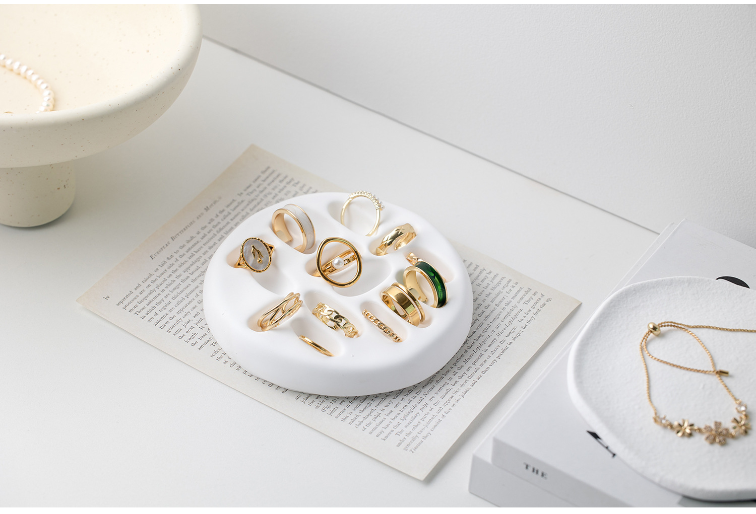 Nordischer Stil Runden Gips Schmuckständer display picture 2