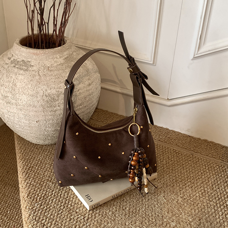 Autumn and Winter Brown Suede Frosted Armpit Bag Women's 2025 New Accessible Luxury Niche High-End Tote Crossbody Bag