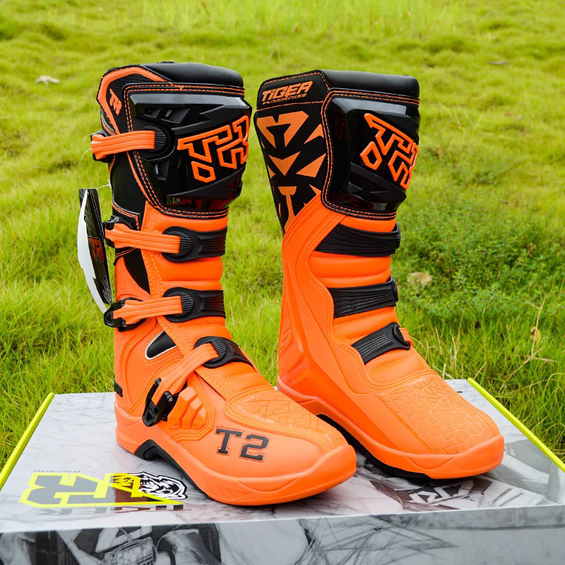 22가지 스타일 T2 블랙과 오렌지 (50%가 선택)