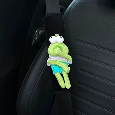 Bikini Town residents' car Sürətlər qutusu və əl tormozu başlıqları - car-seat-shoulder-pad-silly-fish-cute-and-silly