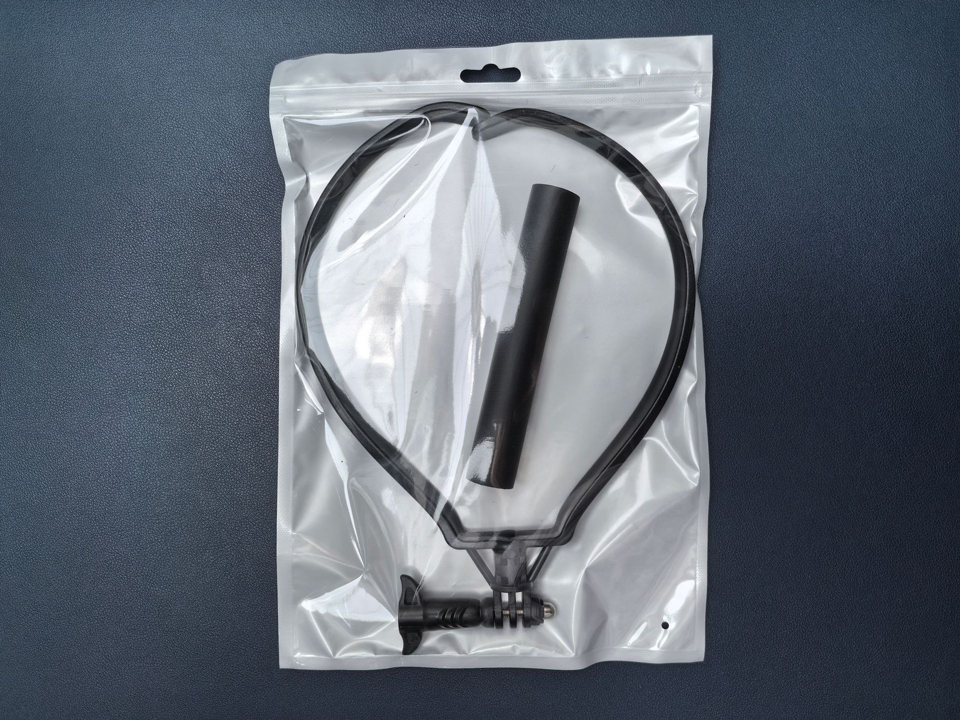 首掛け式スマホホルダー、1秒でスマホの横向き・縦向き撮影切り替え可能、怠け者用スタンド、スポーツカメラ用シリコン製汎用スタンド