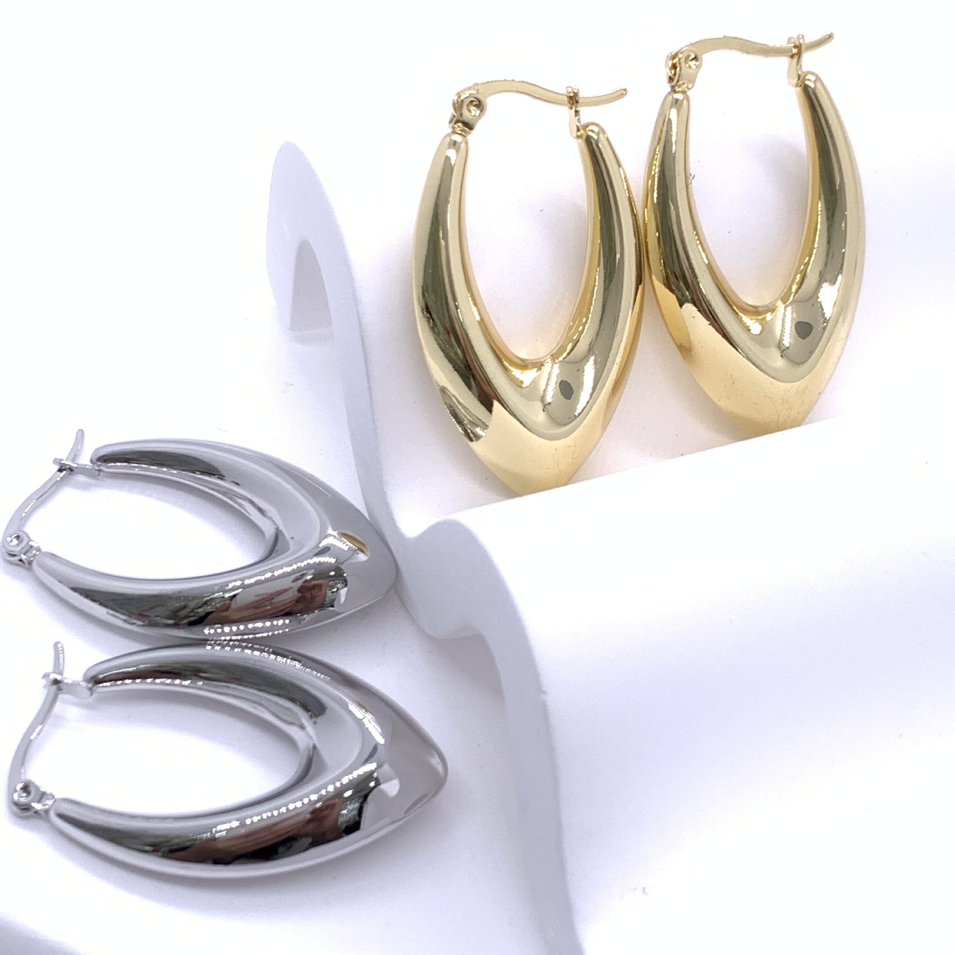 1 Pair Ig Style U Shape Plating Stainless Steel Earrings display picture 3