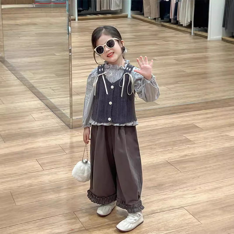 Autumn 2024 New Korean Children's Wear Girls Bow Strap Vest Pleated Doll Shirt Radish Pants